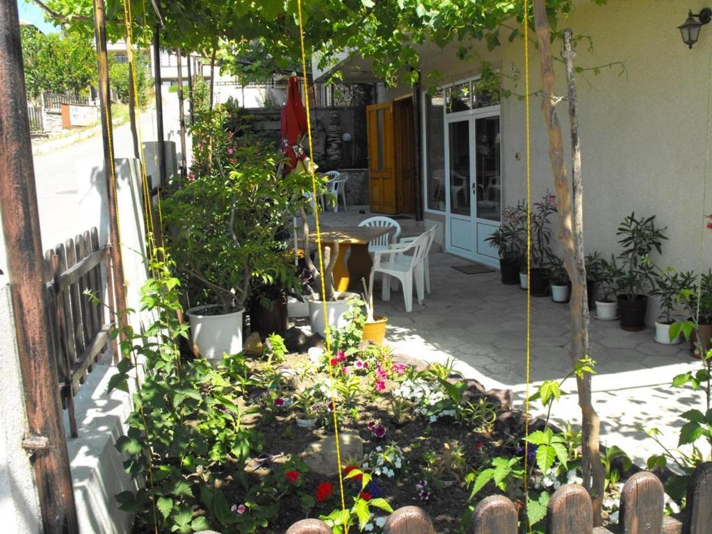 Къща За Гости Каракачанов Sozopol Exterior photo