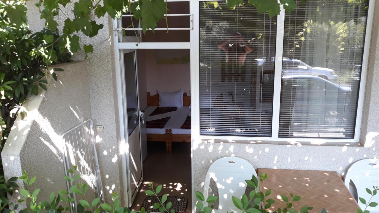 Къща За Гости Каракачанов Sozopol Exterior photo